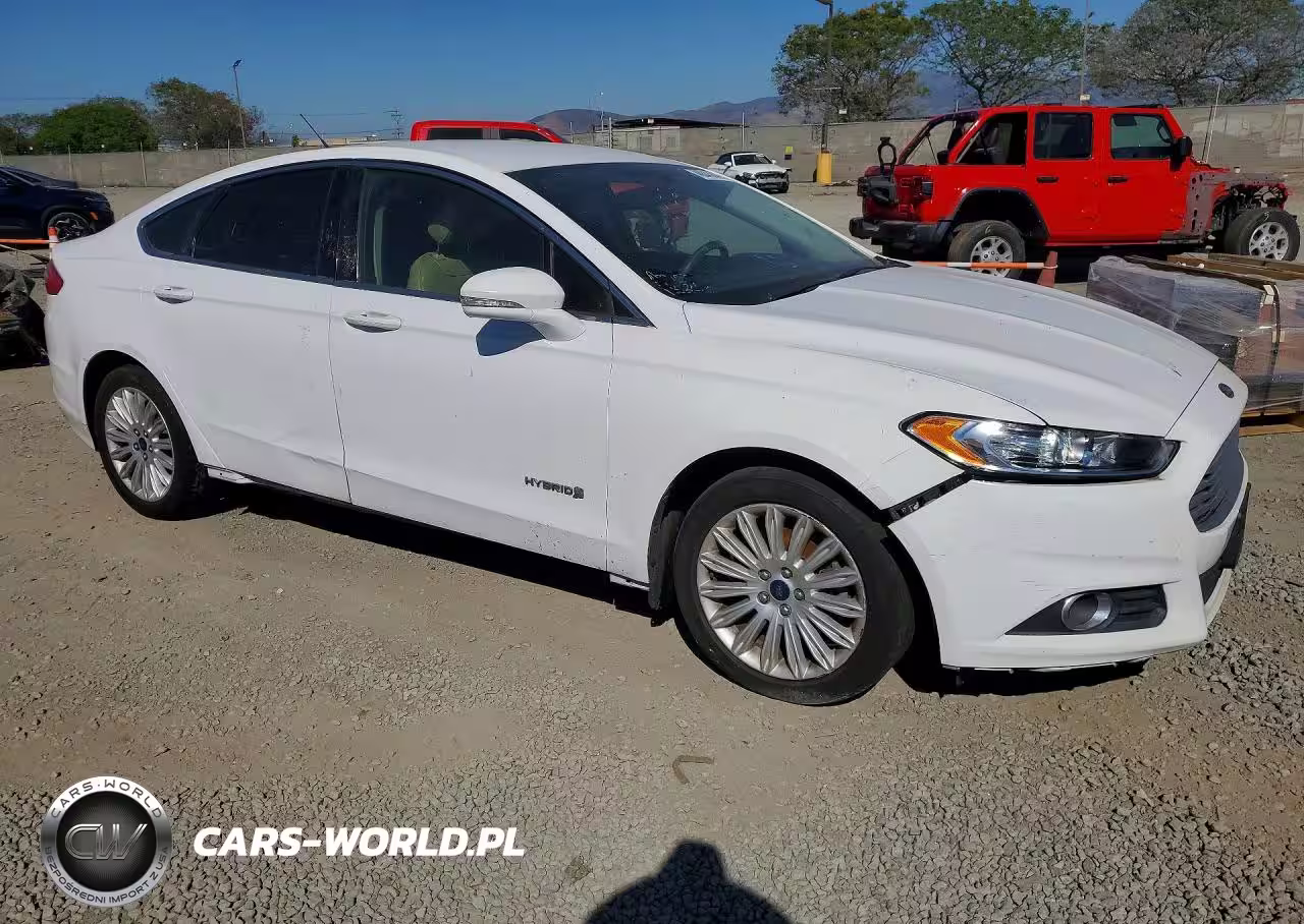 2016 Ford Fusion Se Hybrid VIN:3FA6P0LU9GR389354 - 4