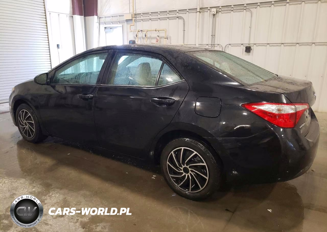 2015 Toyota Corolla Le VIN:5YFBURHE2FP330853 - 2
