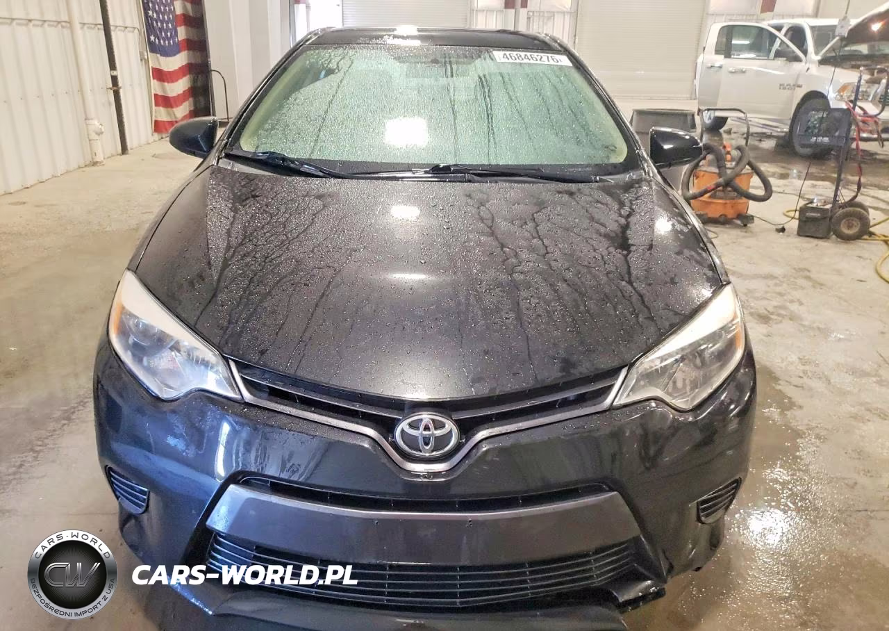 2015 Toyota Corolla Le VIN:5YFBURHE2FP330853 - 5