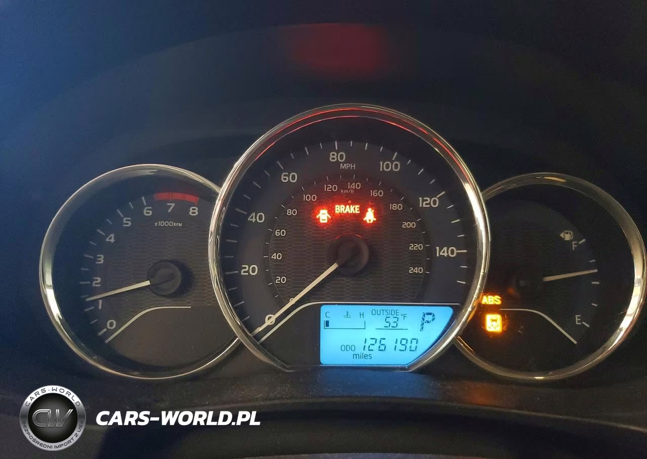 2015 Toyota Corolla Le VIN:5YFBURHE2FP330853 - 9
