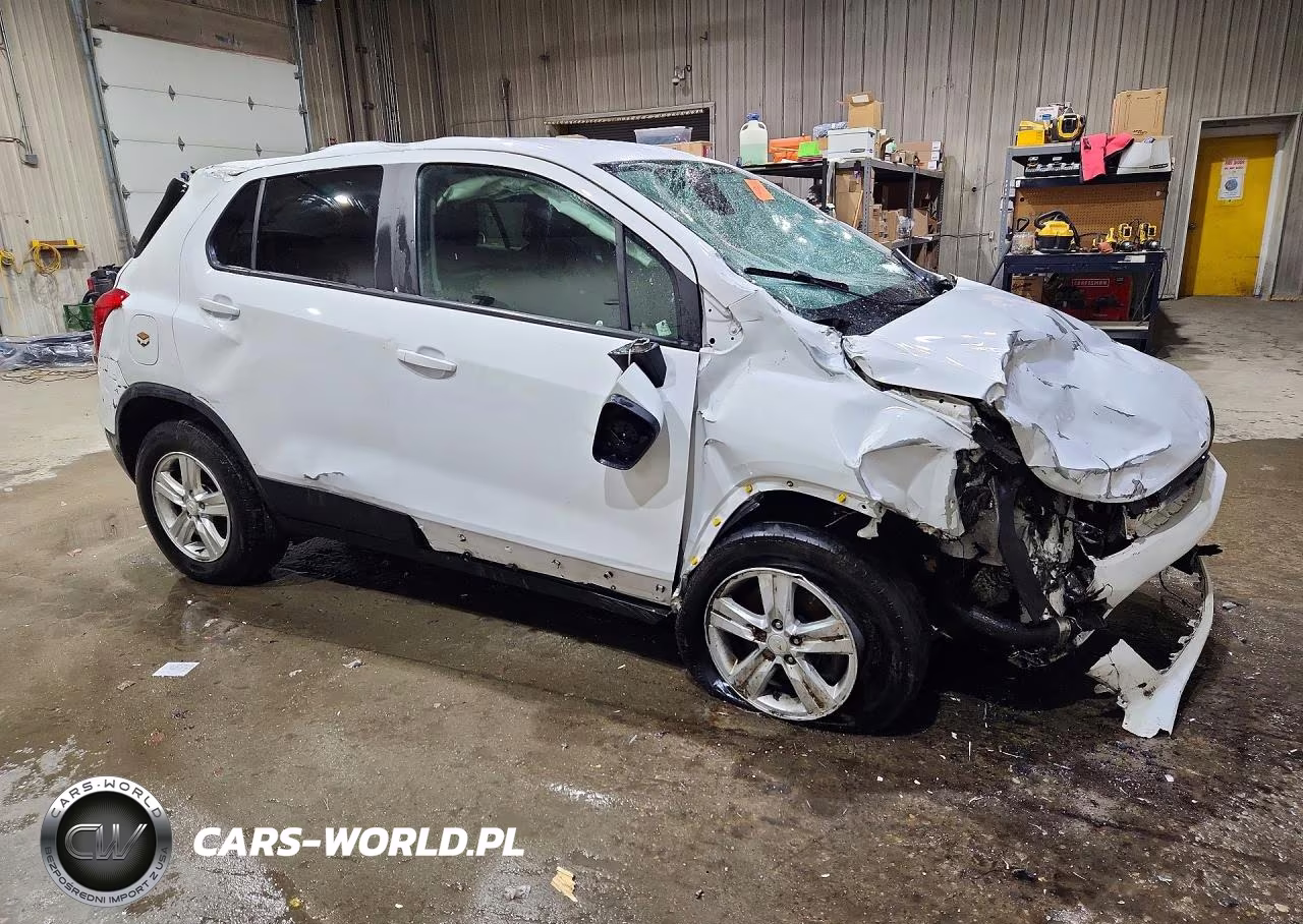 2022 Chevrolet Trax Ls VIN:KL7CJNSM7NB526514 - 4