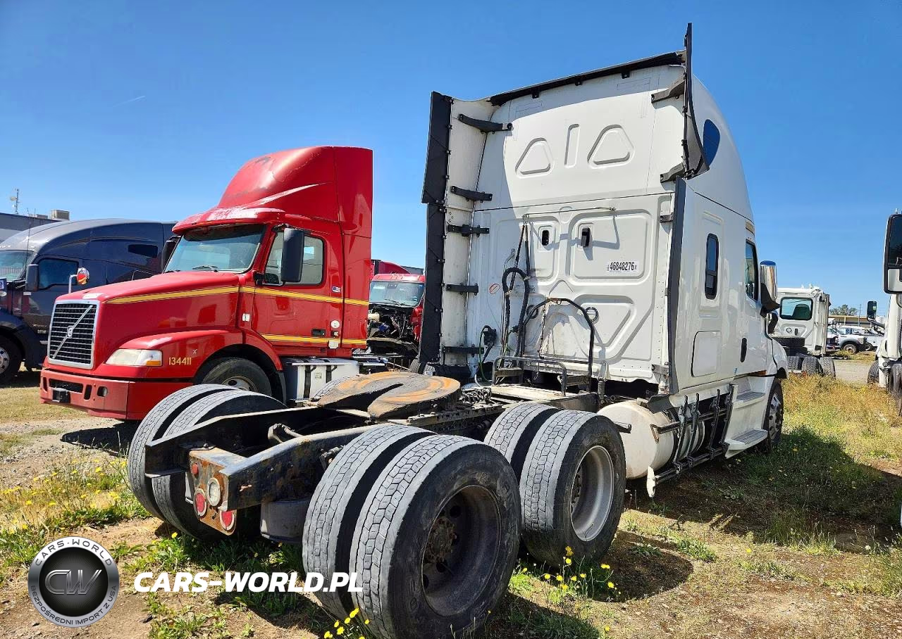 2020 Freightliner Cascadia 126 Semi Truck VIN:3AKJHHDRXLSLR4899 - 4