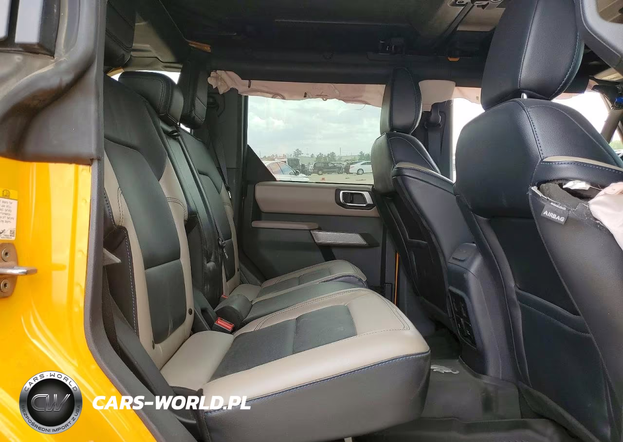 2022 Ford Bronco Base VIN:1FMEE5DPXNLA96572 - 11