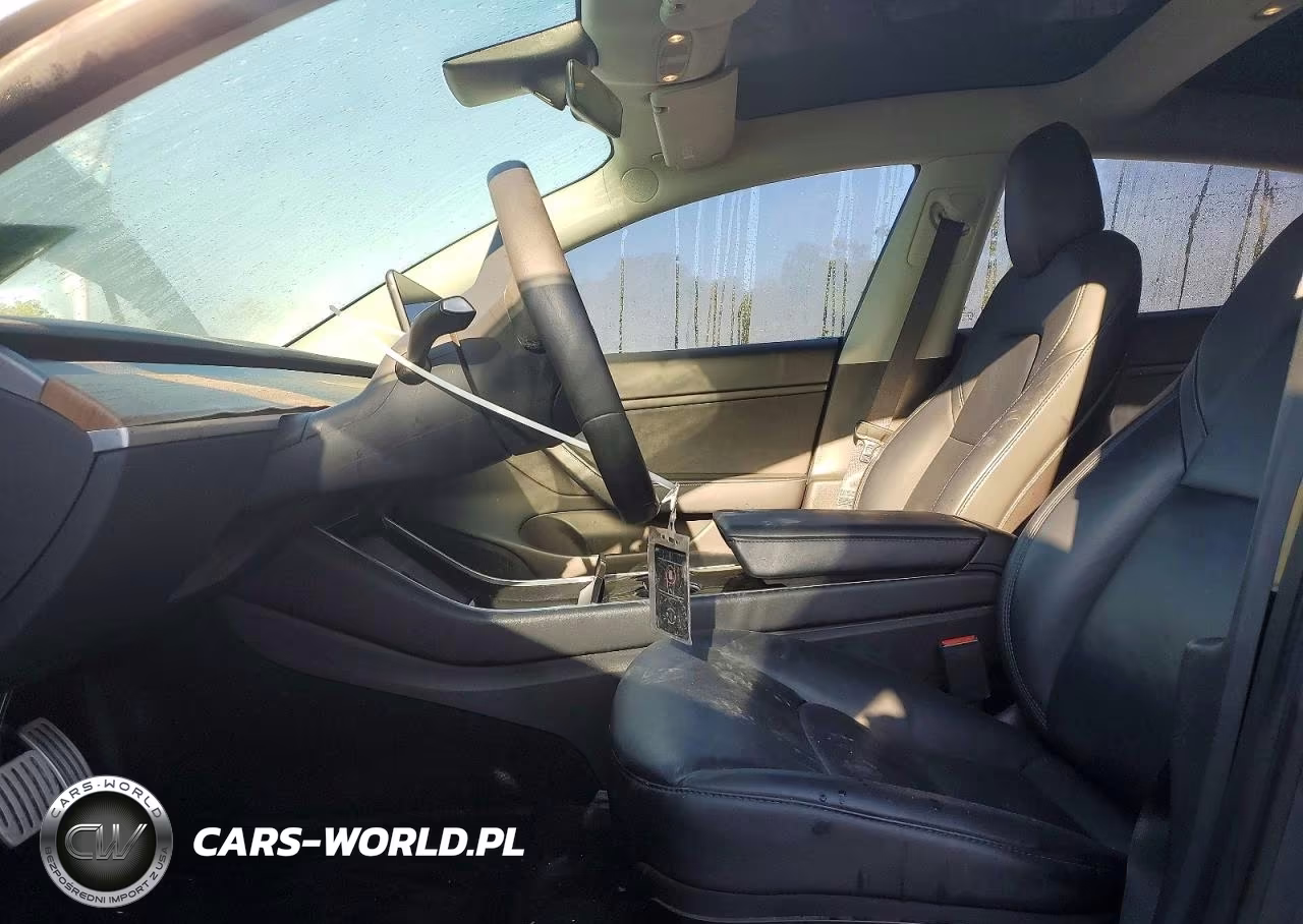 2020 Tesla Model 3 VIN:5YJ3E1EC1LF736149 - 7