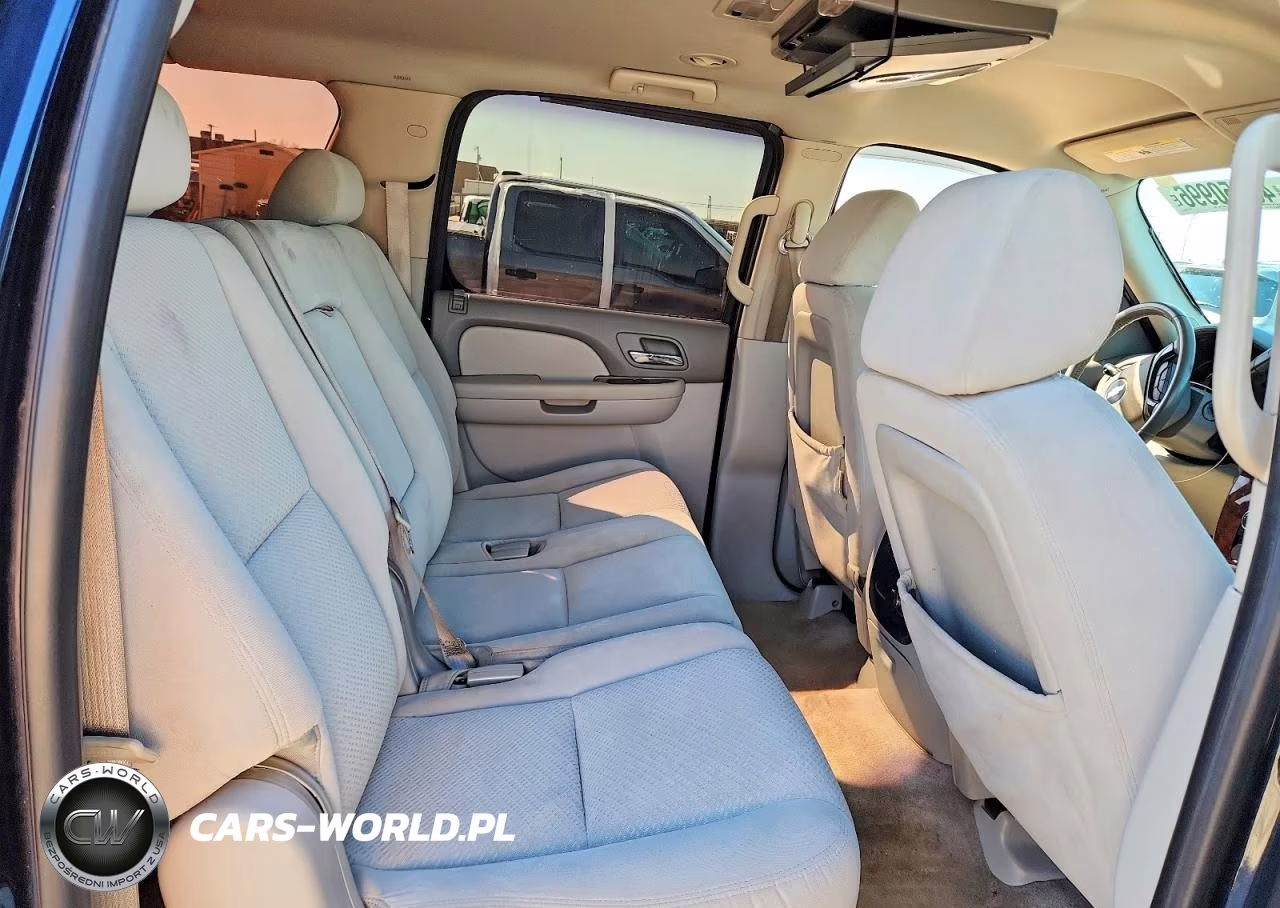 2008 Chevrolet Suburban C1500 Ls VIN:1GNFC16JX8J192743 - 11