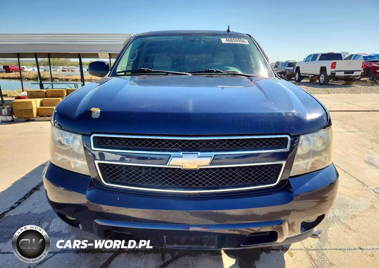 2008 Chevrolet Suburban C1500 Ls VIN:1GNFC16JX8J192743 - 5