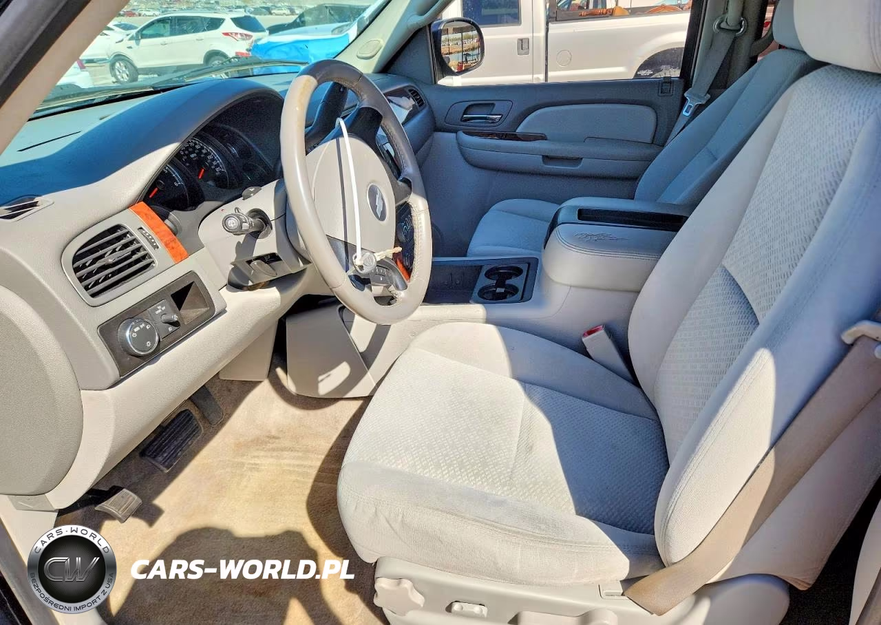 2008 Chevrolet Suburban C1500 Ls VIN:1GNFC16JX8J192743 - 7