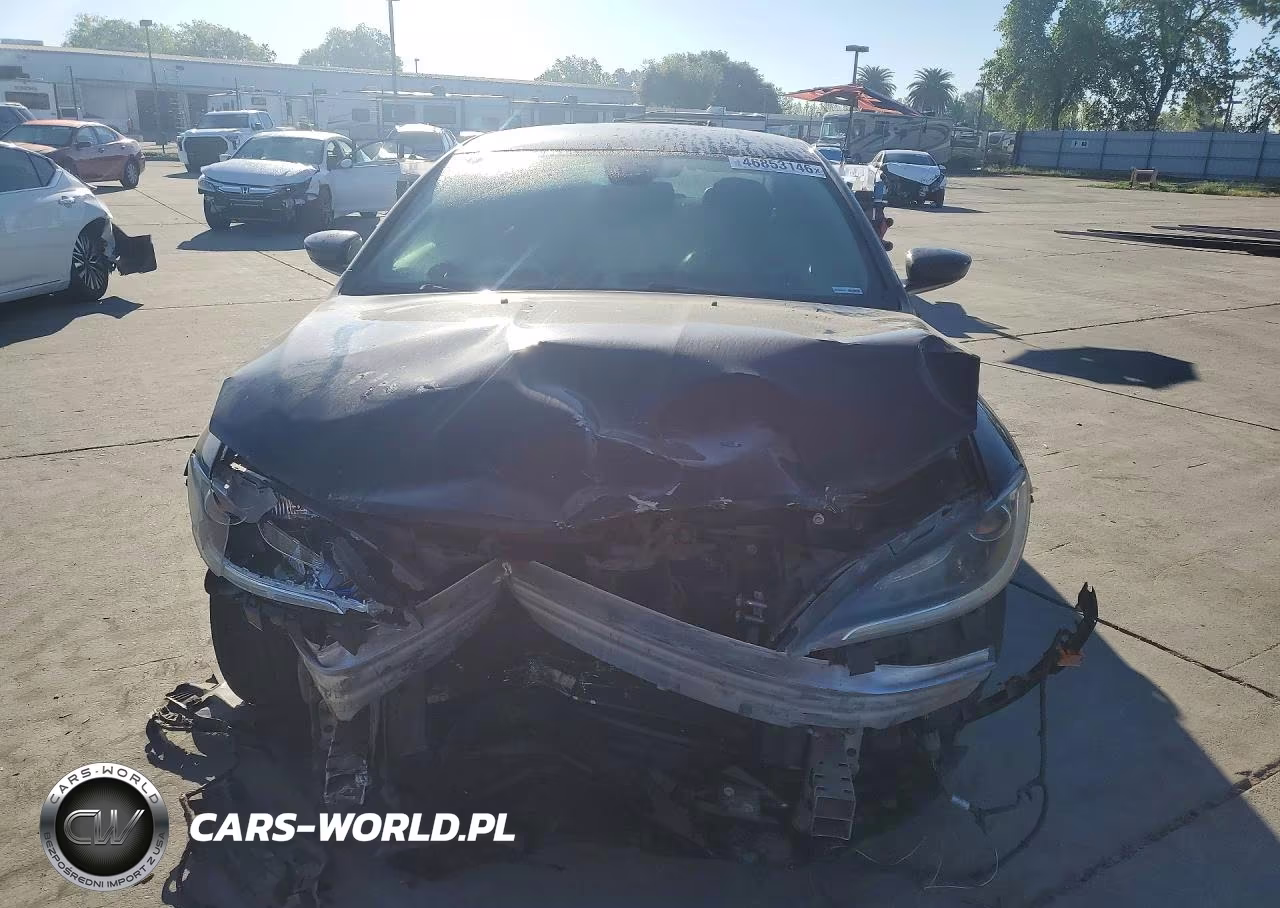 2017 Chrysler 200 Limited VIN:1C3CCCAB3HN500243 - 5
