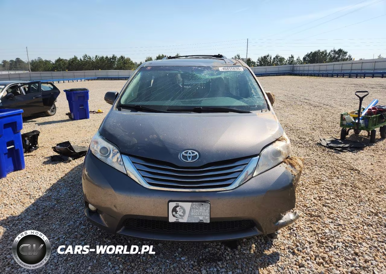 2017 Toyota Sienna Xle 8-Passenger VIN:5TDYZ3DC7HS838839 - 5