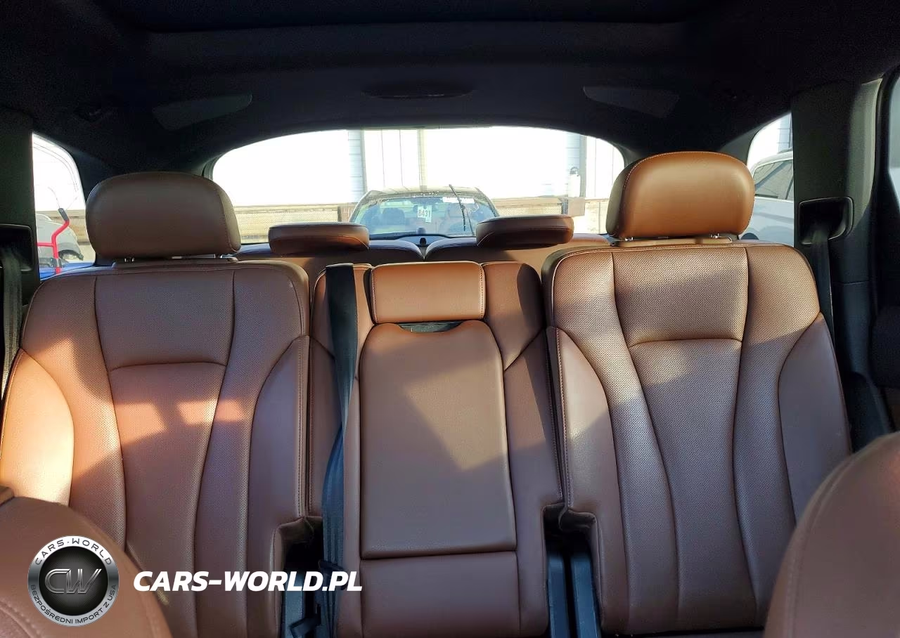 2018 Audi Q7 Prestige VIN:WA1VAAF7XJD013663 - 10