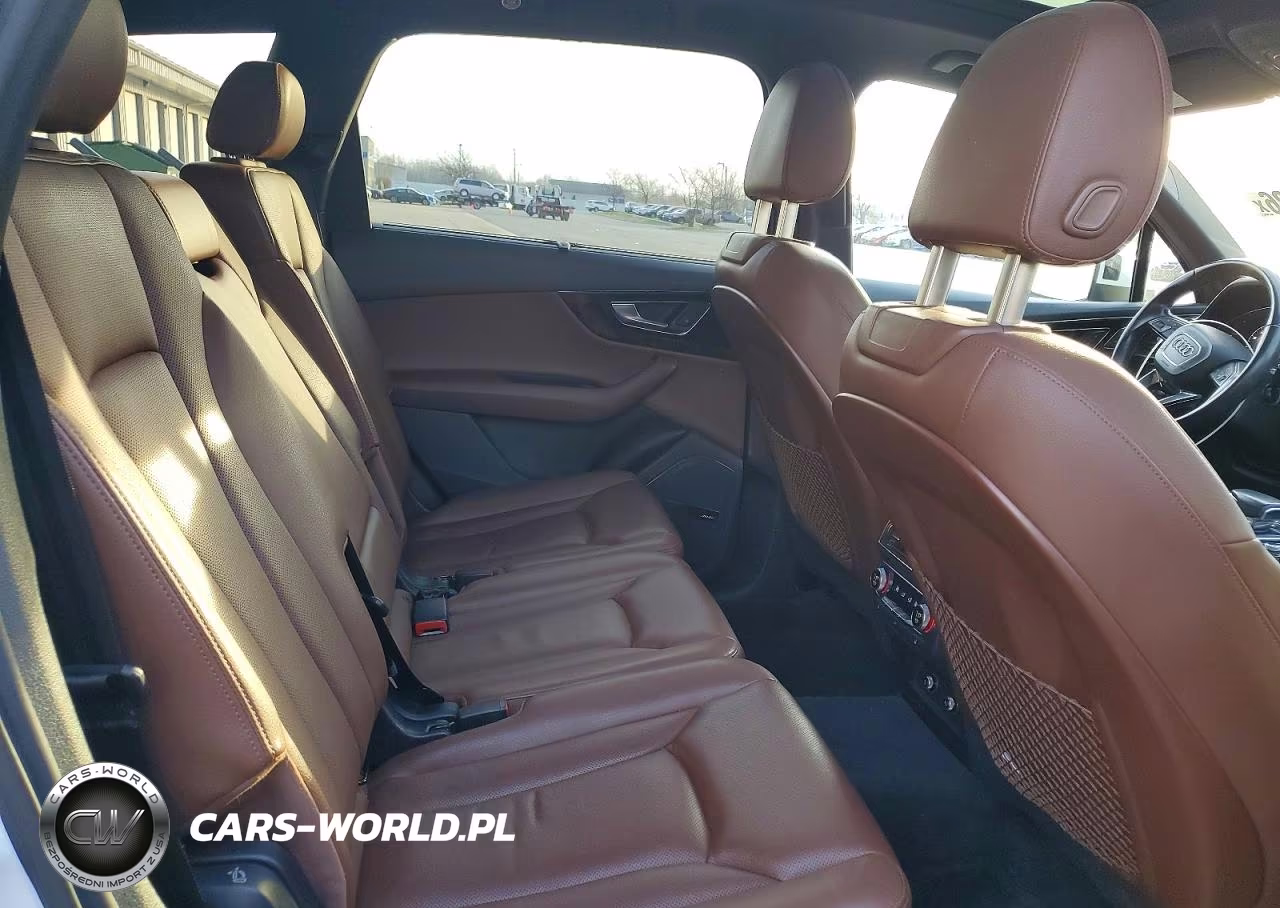 2018 Audi Q7 Prestige VIN:WA1VAAF7XJD013663 - 11