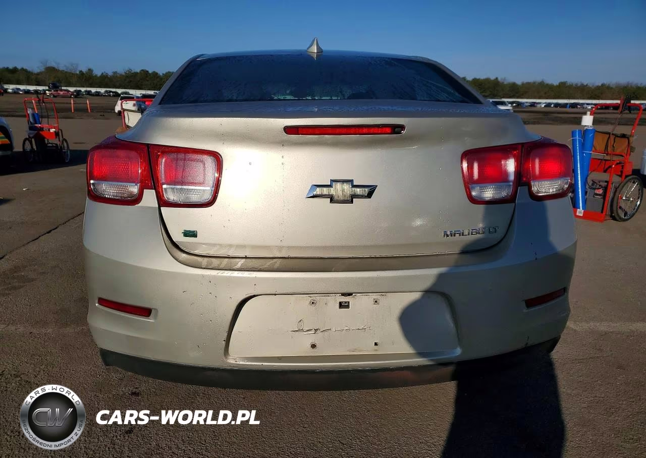 2016 Chevrolet Malibu Classic VIN:1G11C5SA0GF118337 - 6