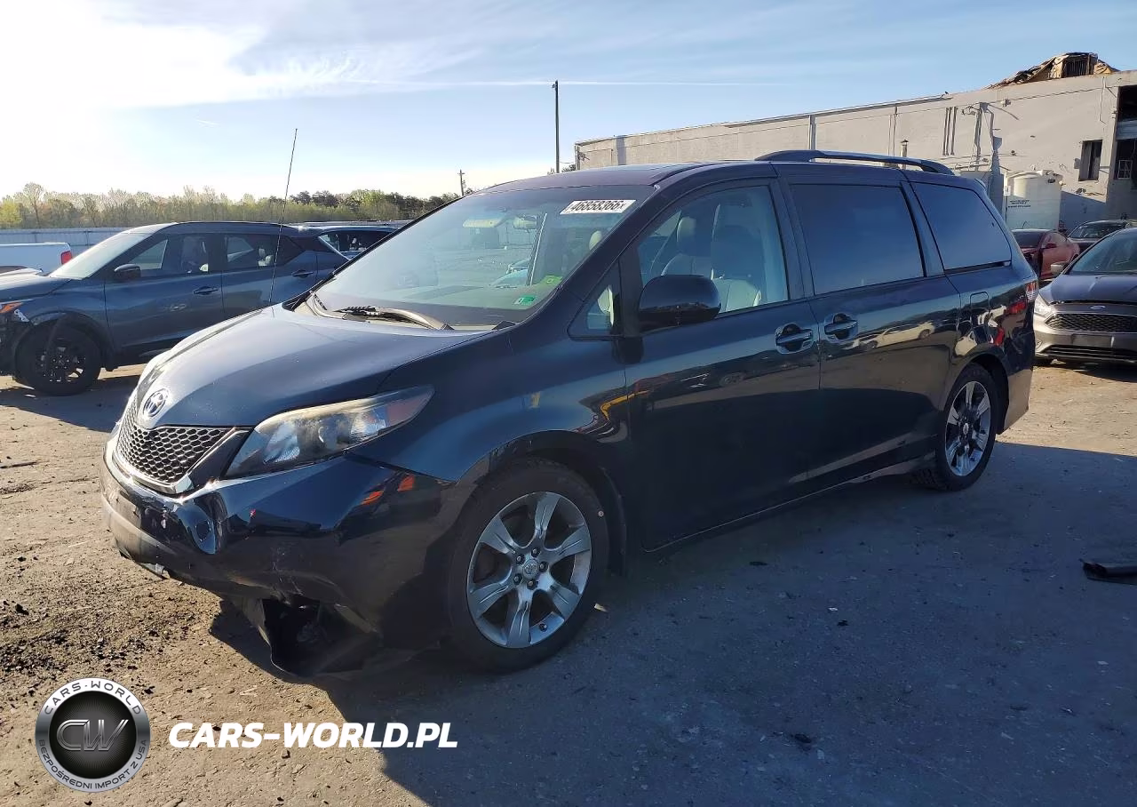 2011 Toyota Sienna Se 8-Passenger