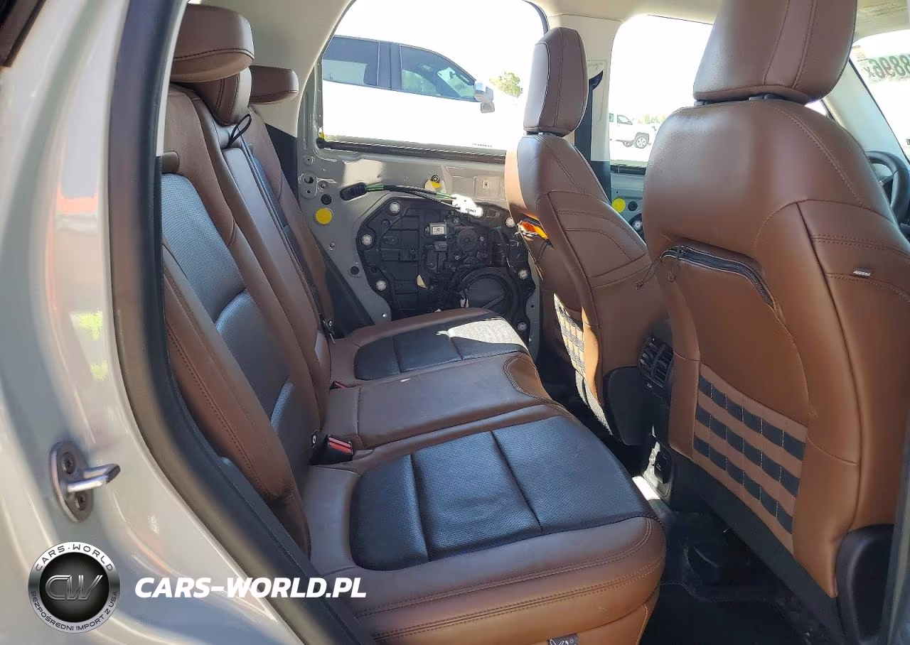 2021 Ford Bronco Sport Badlands VIN:3FMCR9D93MRB17671 - 11