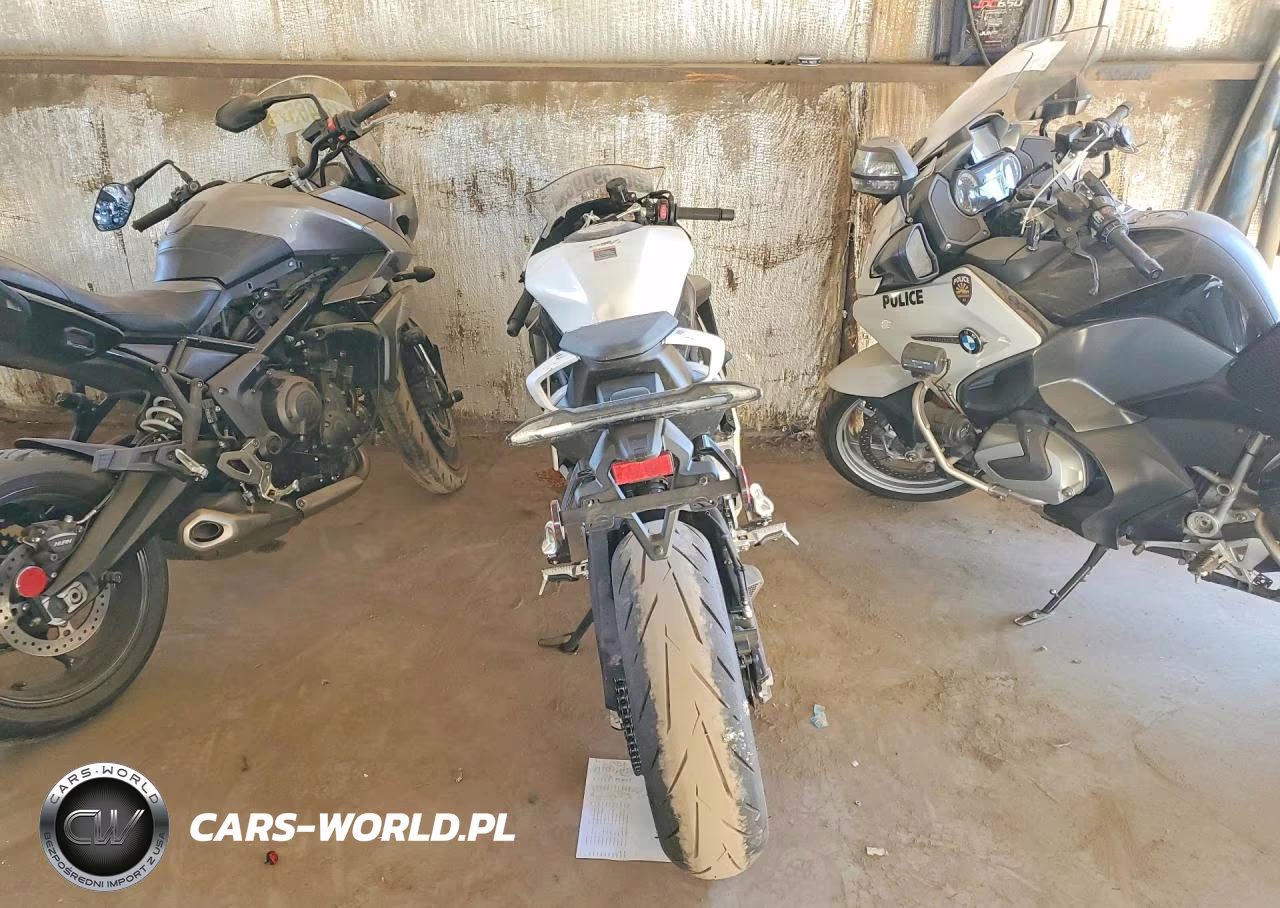 2026 Cf Moto 675Ss VIN:LCEPEVLP8T6001758 - 4