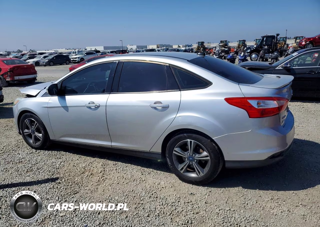 2014 Ford Focus Se VIN:1FADP3F22EL143812 - 2