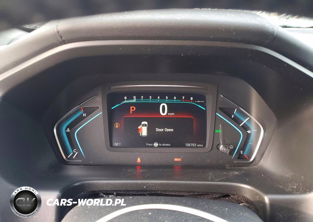 2018 Honda Odyssey Touring VIN:5FNRL6H82JB043656 - 9