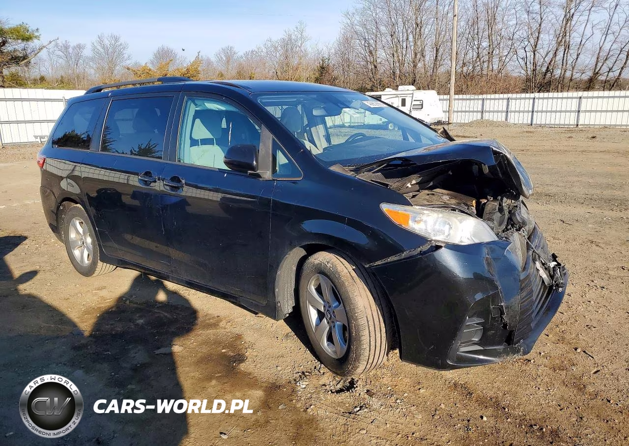 2018 Toyota Sienna Le 8-Passenger VIN:5TDKZ3DC9JS933480 - 4