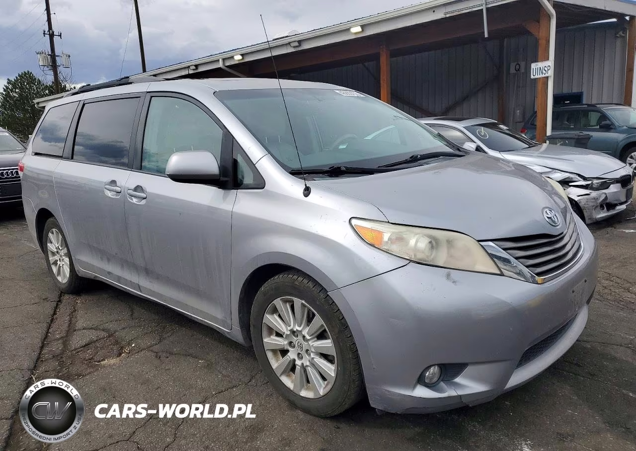 2012 Toyota Sienna Xle 7-Passenger VIN:5TDDK3DC2CS041538 - 4