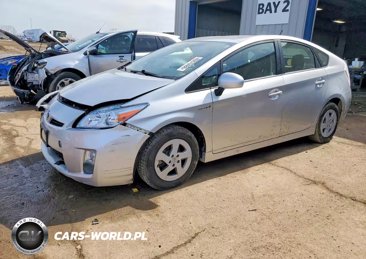 2011 Toyota Prius Two