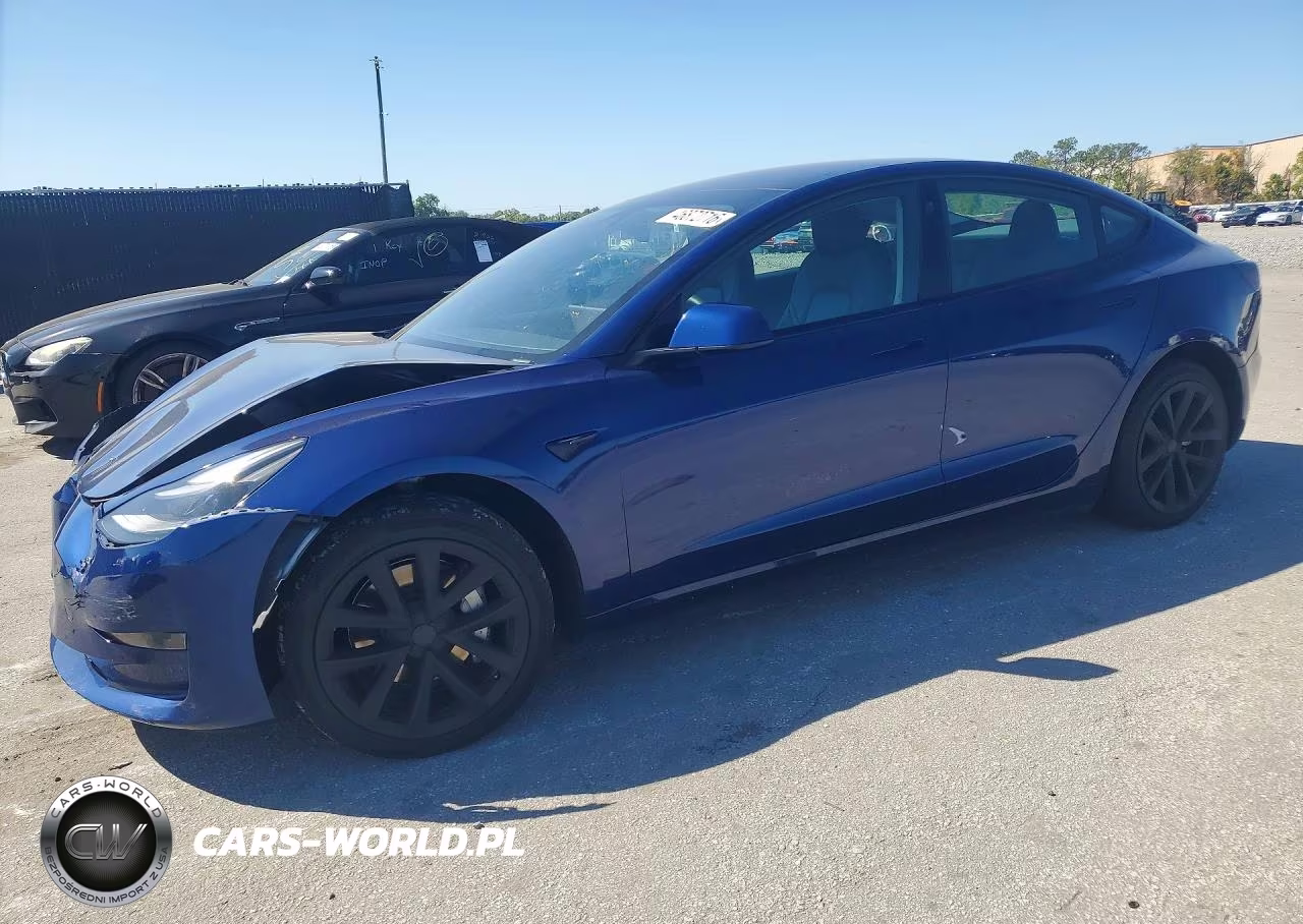 2023 Tesla Model 3 – zdjęcie 1 z 12