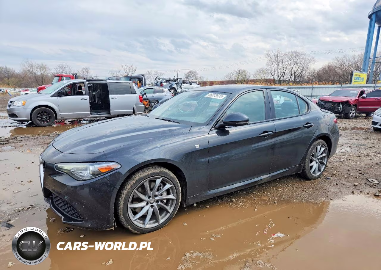 2022 Alfa Romeo Giulia Super