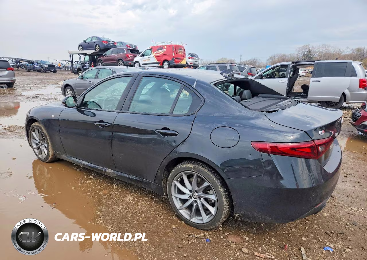 2022 Alfa Romeo Giulia Super VIN:ZARFANBN1N7660520 - 2