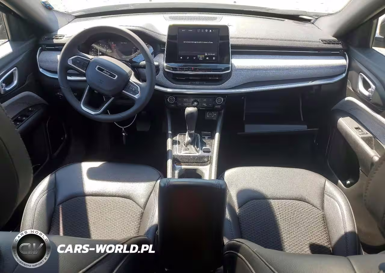 2025 Jeep Compass Latitude VIN:3C4NJDBN4ST608659 - 8