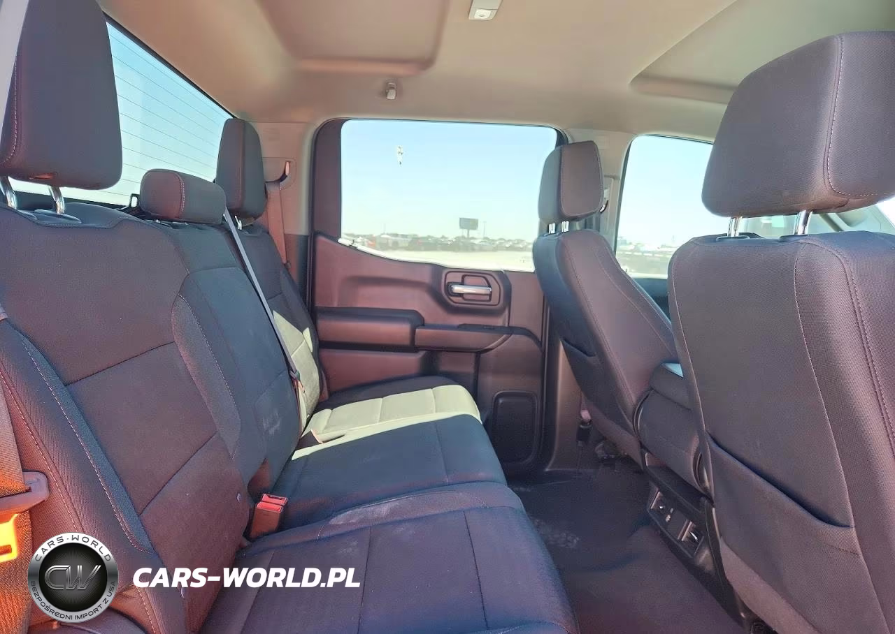2024 Chevrolet Silverado K1500 Custom VIN:1GCPDBEK1RZ305928 - 10