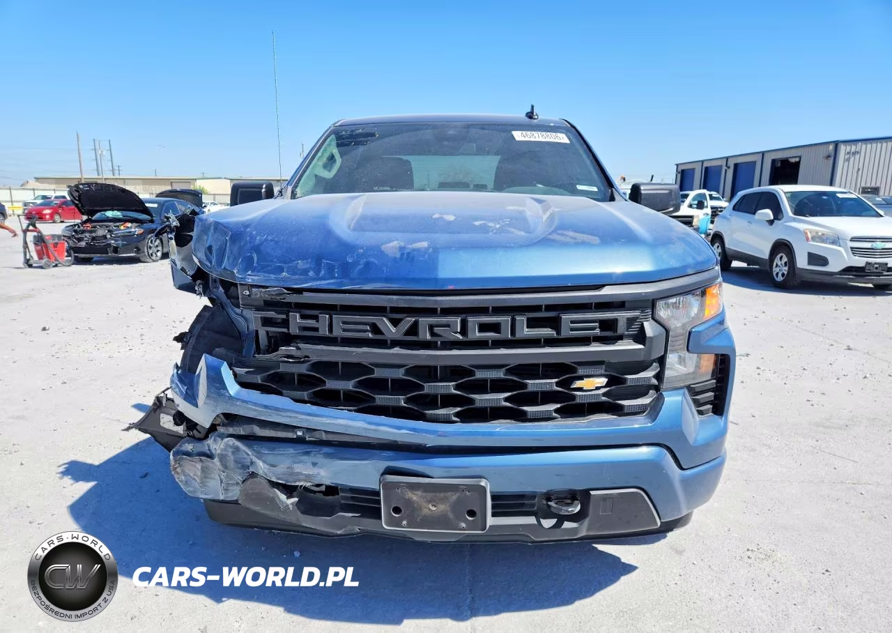 2024 Chevrolet Silverado K1500 Custom VIN:1GCPDBEK1RZ305928 - 5
