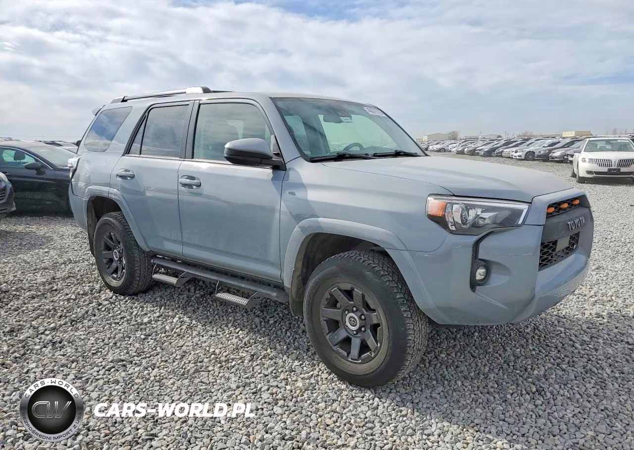 2021 Toyota 4Runner Trail Edition VIN:JTEBU5JR8M5926352 - 4