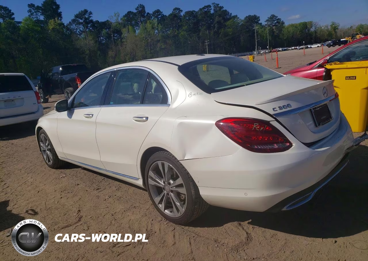 2016 Mercedes-Benz C 300 VIN:55SWF4JB8GU120834 - 2