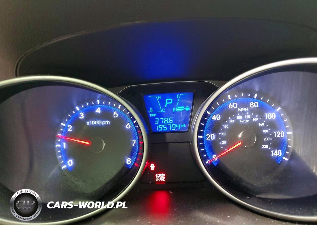 2011 Hyundai Tucson Limited VIN:KM8JUCAC8BU169239 - 9