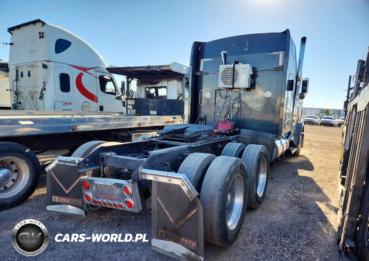 2001 Kenworth W900 Semi Truck VIN:1XKWDB9X11R863966 - 4
