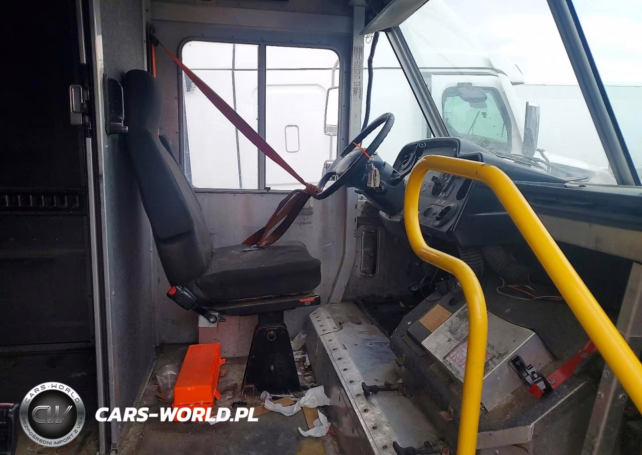 2015 Ford F59 Delivery Truck VIN:1F65F5KY6F0A00102 - 7
