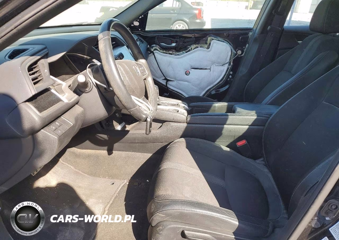 2019 Honda Civic Sport VIN:2HGFC2F83KH604717 - 7