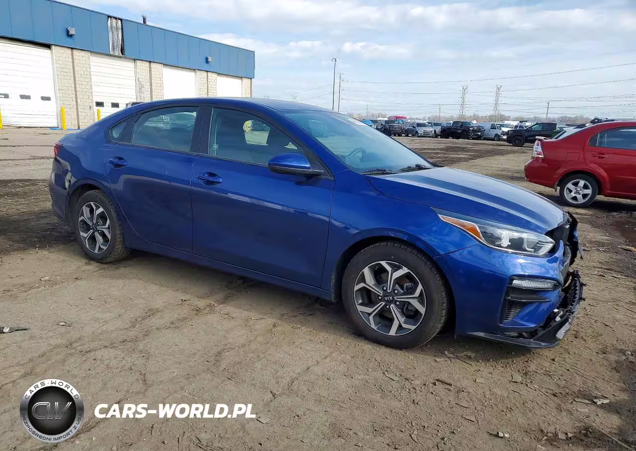 2019 Kia Forte Lxs VIN:3KPF24ADXKE008839 - 4