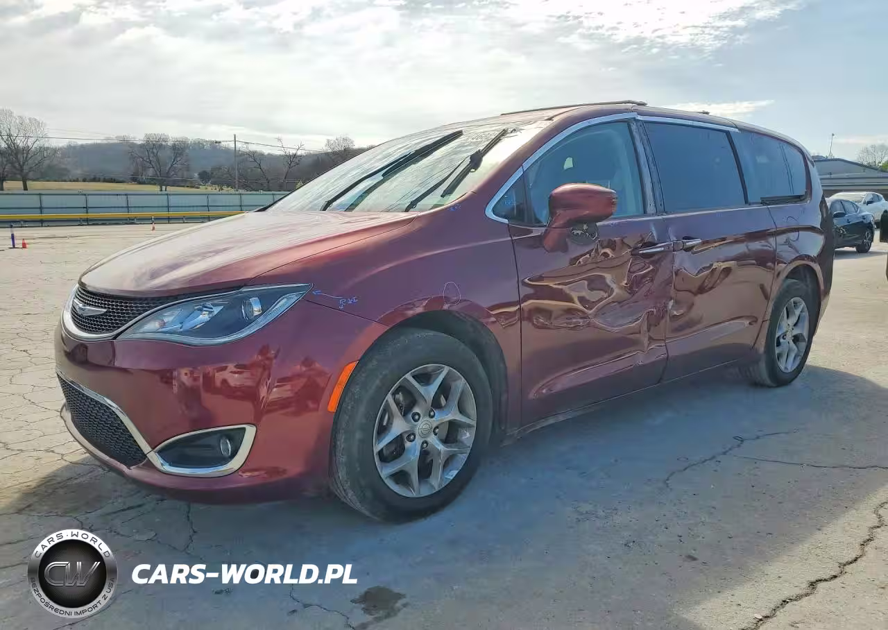 2018 Chrysler Pacifica Touring Plus