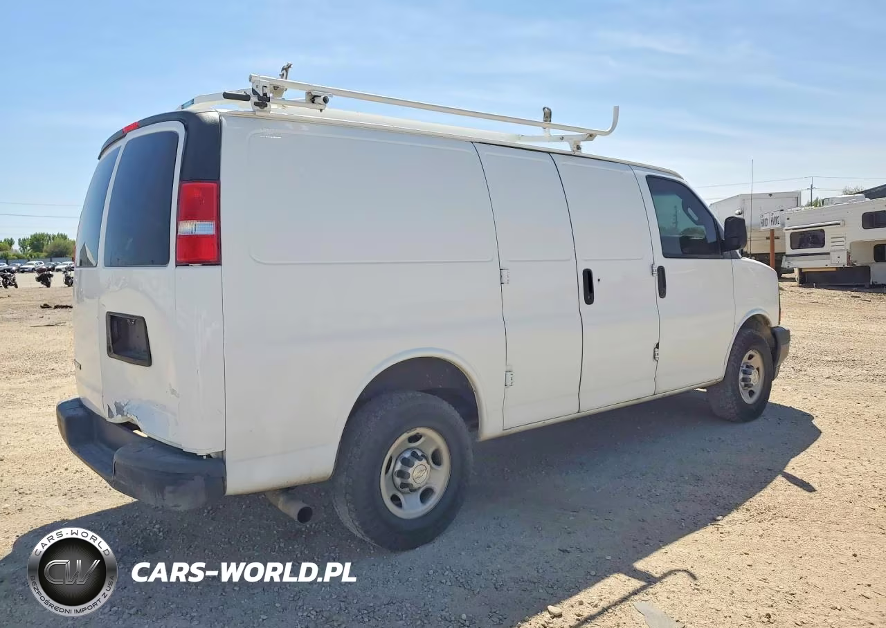 2017 Chevrolet Express 2500 Cargo Utility - Service Van VIN:1GCWGAFF2H1349321 - 3