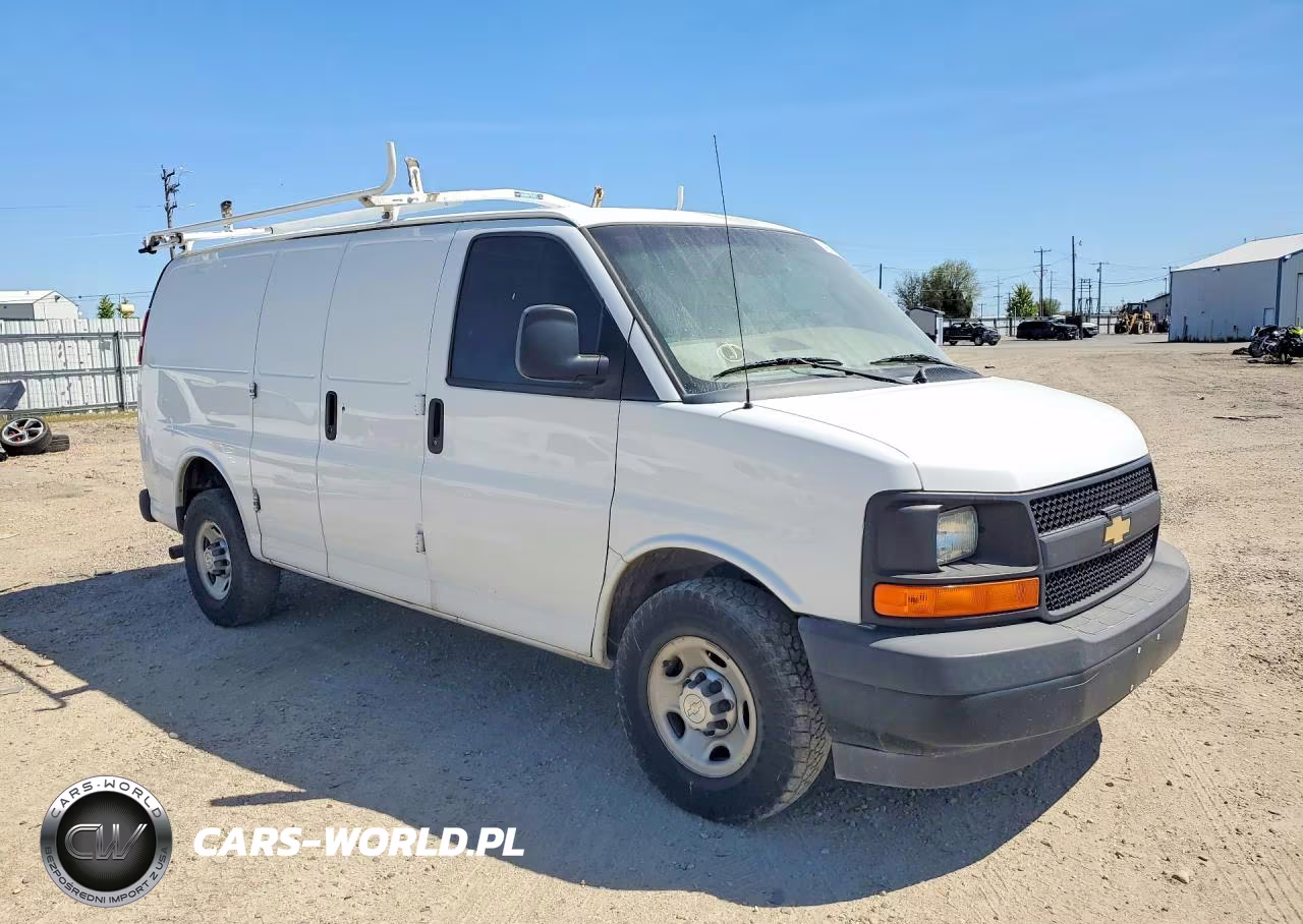 2017 Chevrolet Express 2500 Cargo Utility - Service Van VIN:1GCWGAFF2H1349321 - 4