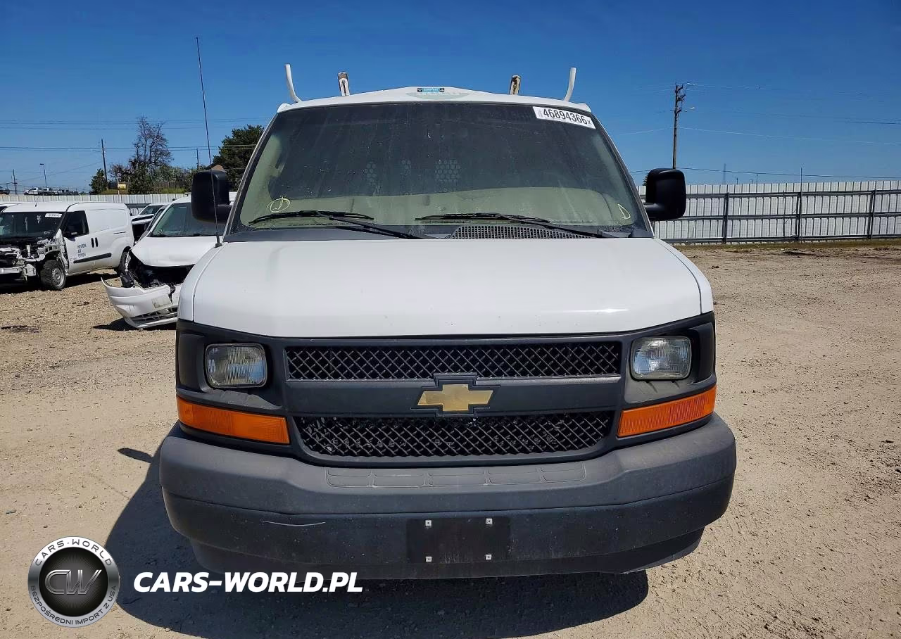 2017 Chevrolet Express 2500 Cargo Utility - Service Van VIN:1GCWGAFF2H1349321 - 5