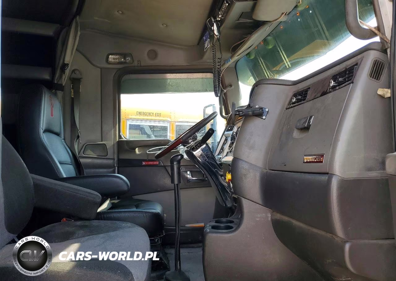 2014 Kenworth T660 Semi Truck VIN:1XKAD49X5ER416441 - 5