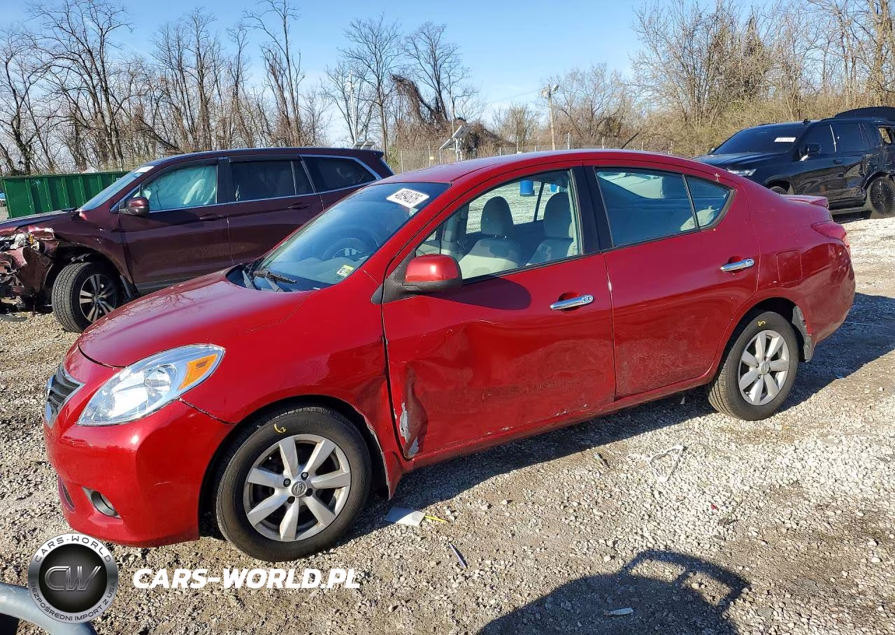 2013 Nissan Versa 1.6 S