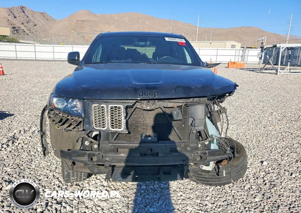 2015 Jeep Grand Cherokee Laredo VIN:1C4RJFAG9FC130725 - 5