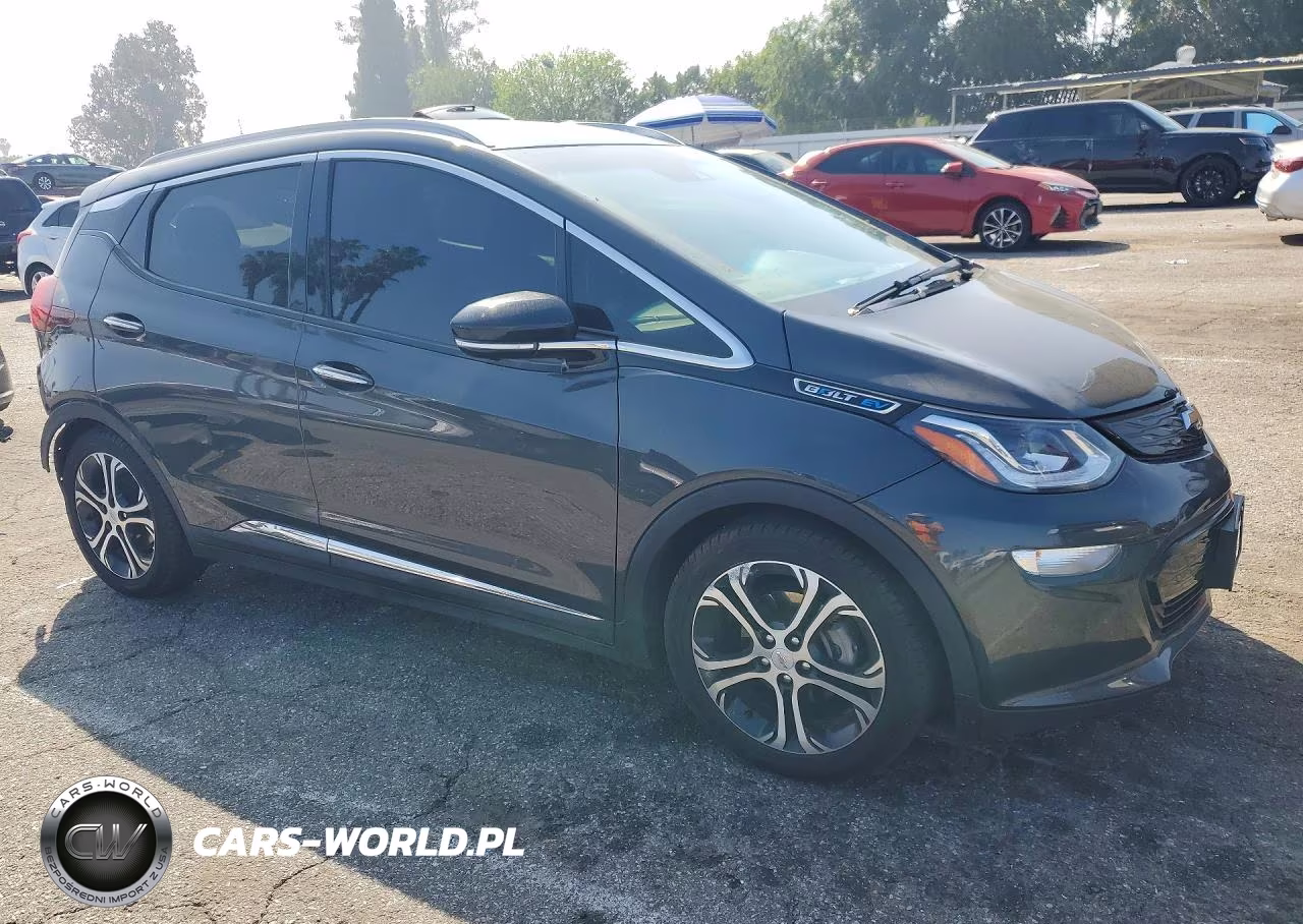 2020 Chevrolet Bolt Ev Premier VIN:1G1FZ6S00L4121469 - 4