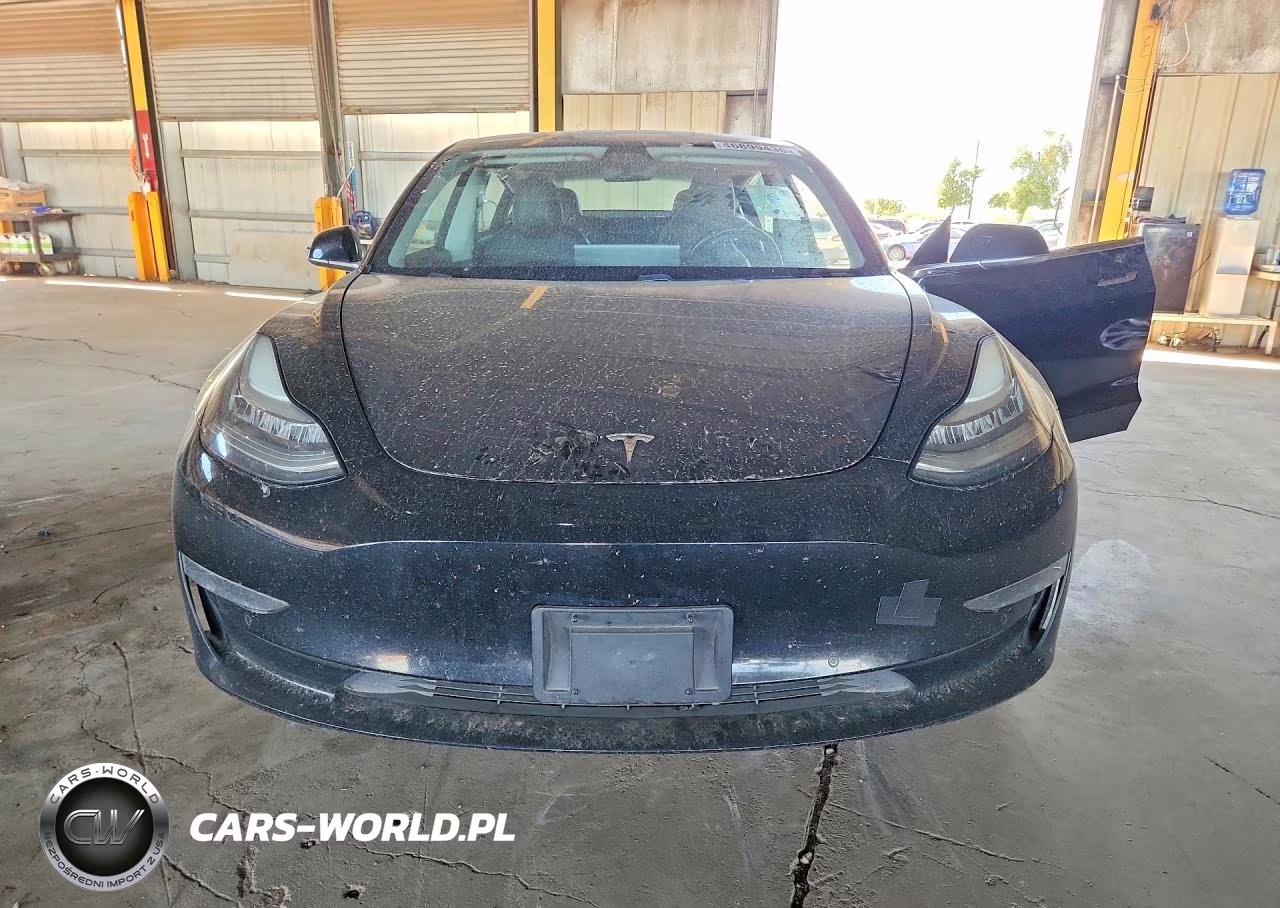 2018 Tesla Model 3 VIN:5YJ3E1EB3JF127469 - 5