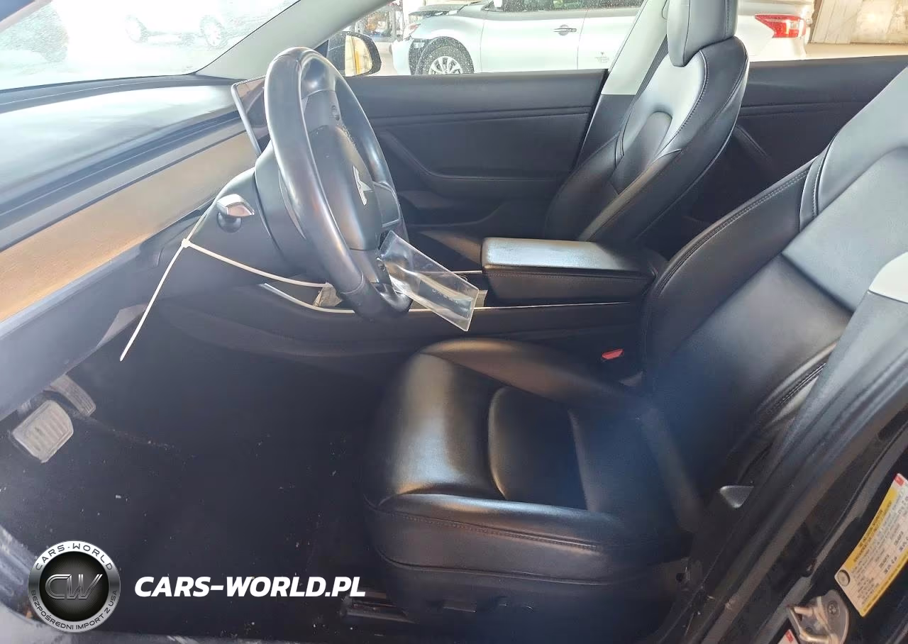 2018 Tesla Model 3 VIN:5YJ3E1EB3JF127469 - 7