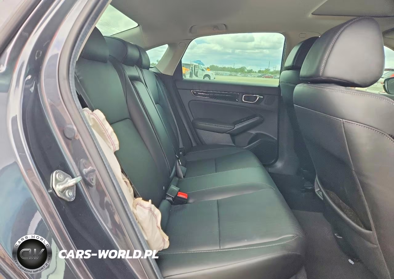 2024 Honda Civic Touring VIN:2HGFE1F97RH337928 - 10