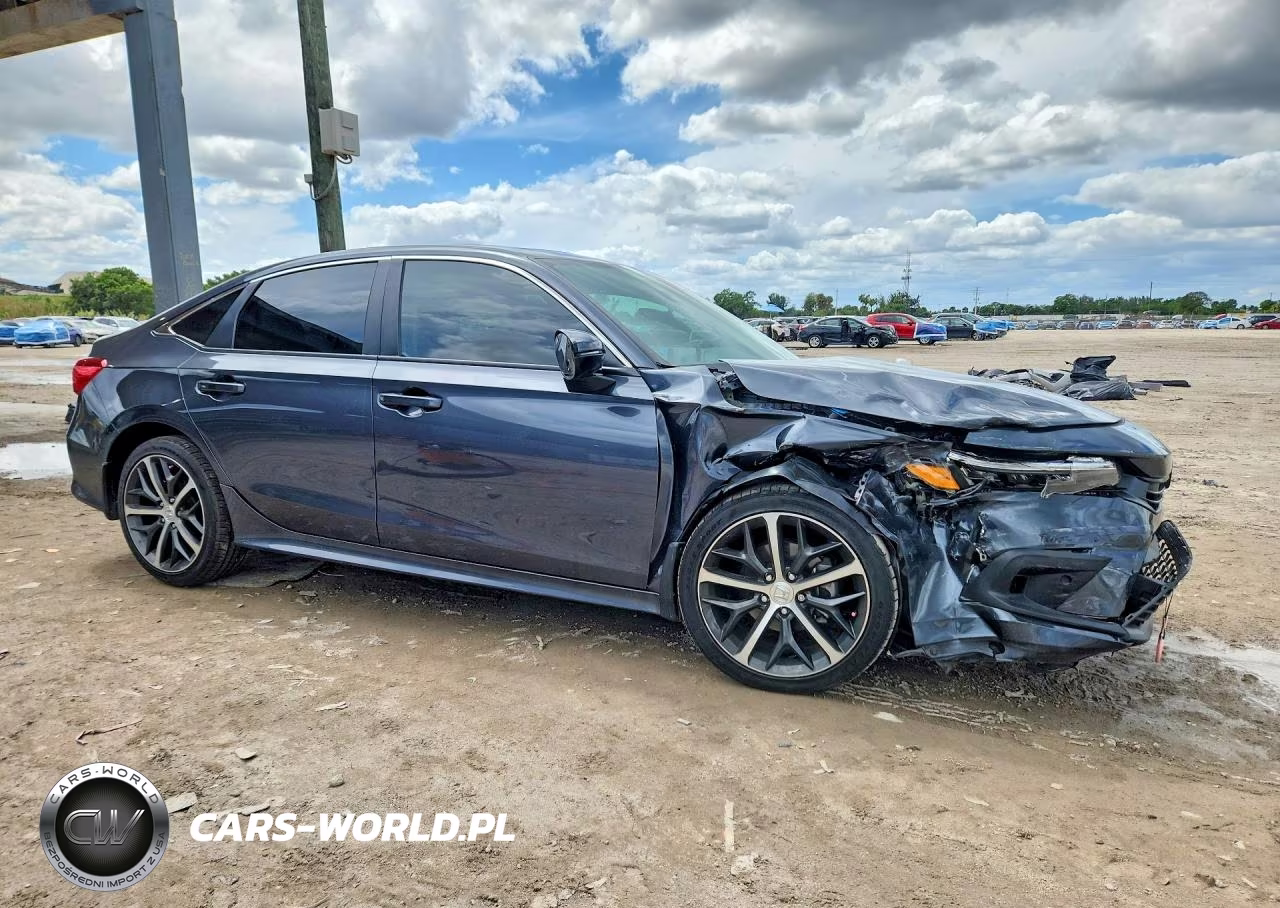 2024 Honda Civic Touring VIN:2HGFE1F97RH337928 - 4