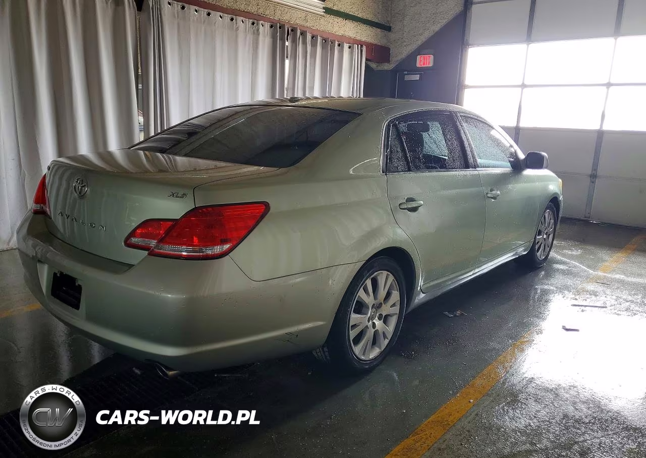 2010 Toyota Avalon Xls VIN:4T1BK3DB8AU370246 - 3